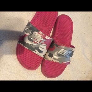 Nike Women’s Slides